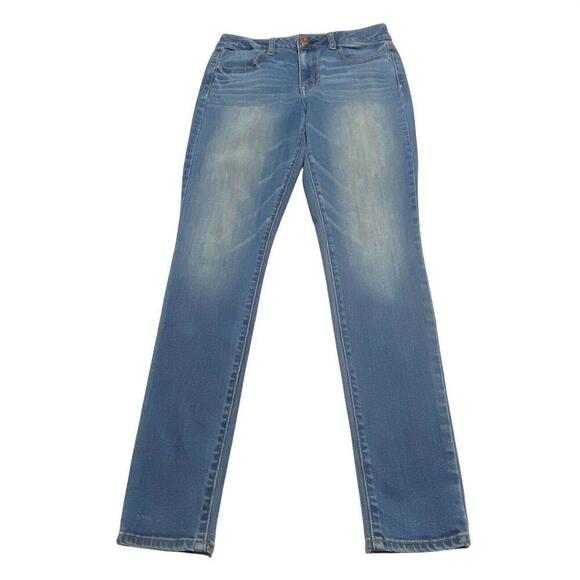 American Eagle Outfitters Denim - American Eagle relaxed fit tapered leg high rise Women's size 4‎ blue jegging